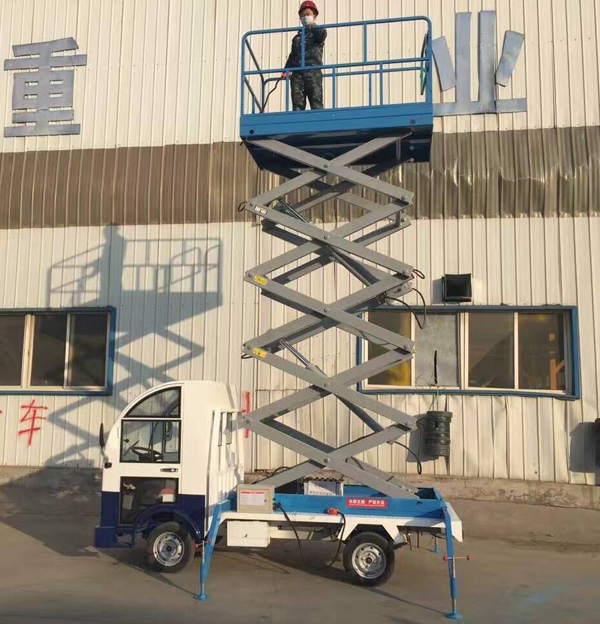 車載式升降機 車載式升降機