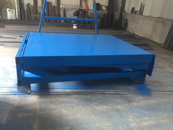 固定式登車橋 固定式登車橋