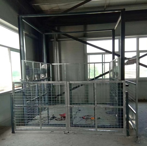 2噸室內液壓貨梯 2噸室內液壓貨梯